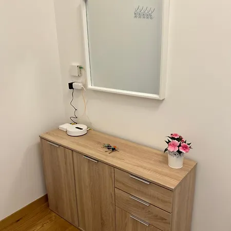 Liguria5 Apartment Bologna